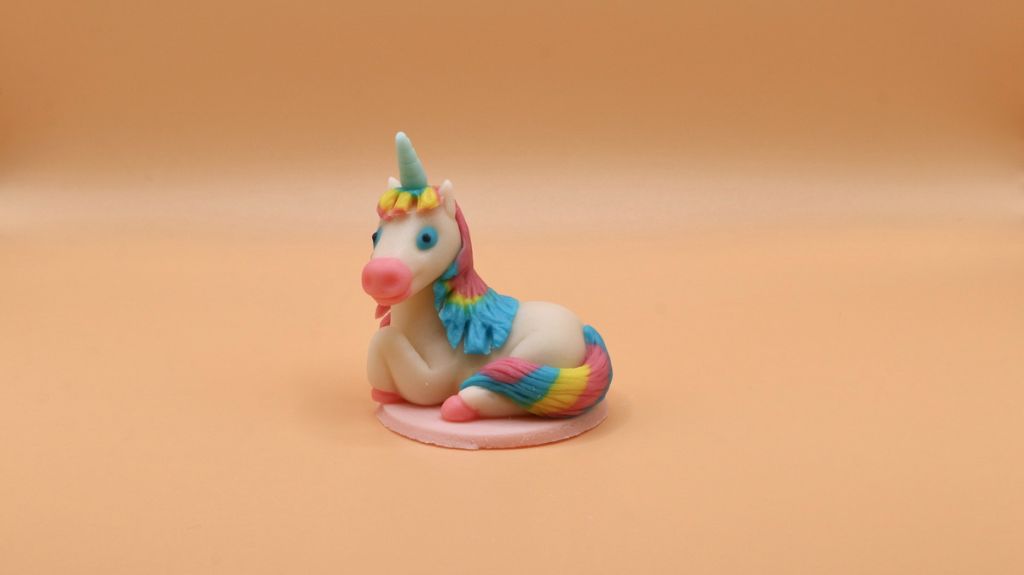 Unikornis figura]