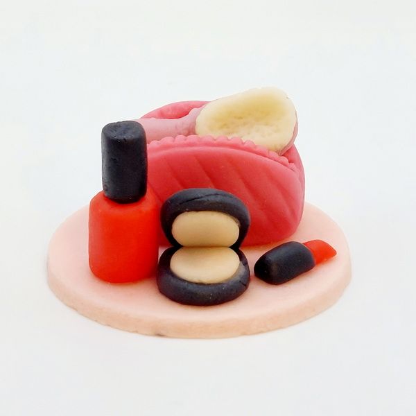 Sminkes figura]